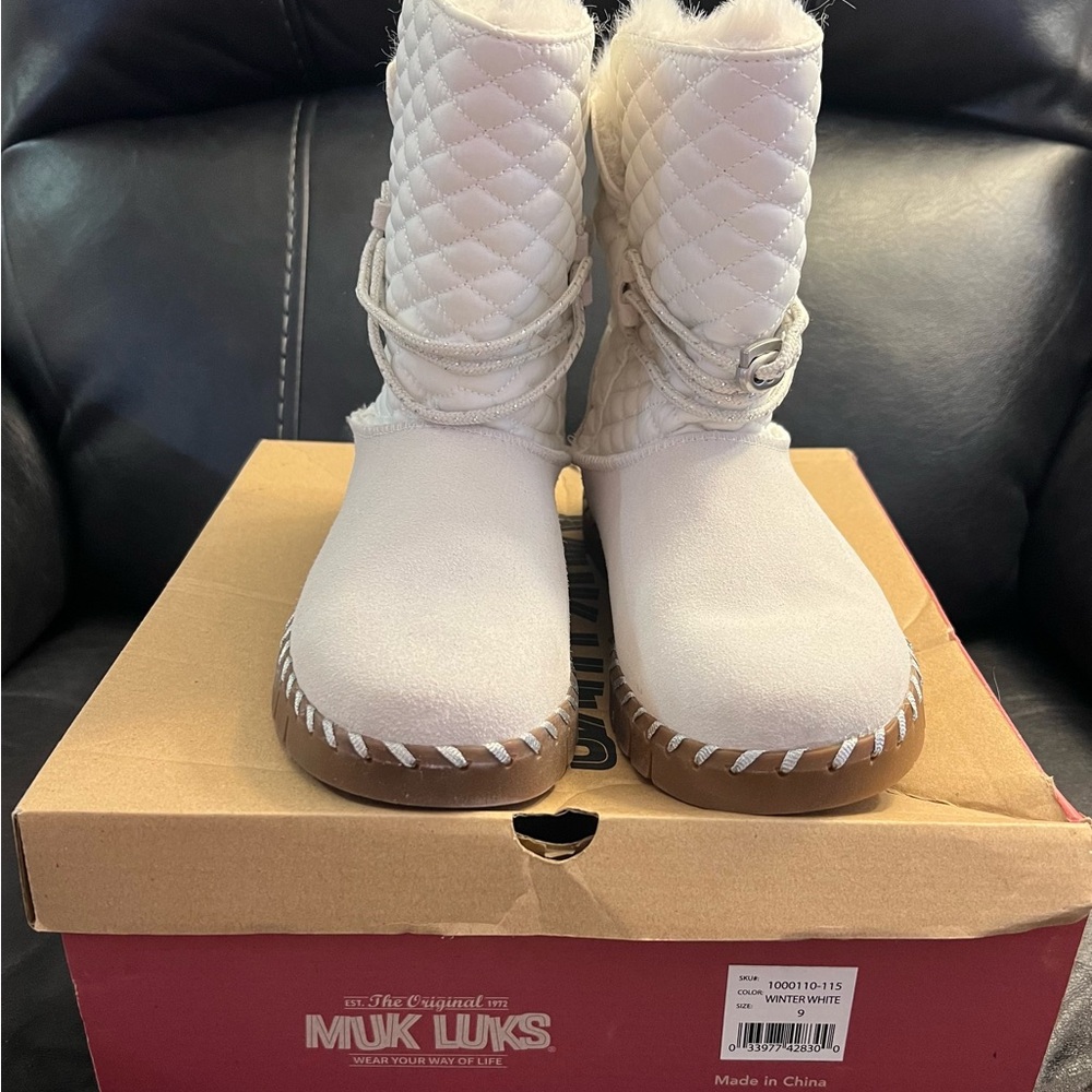 Muk Luks Winter White Boots